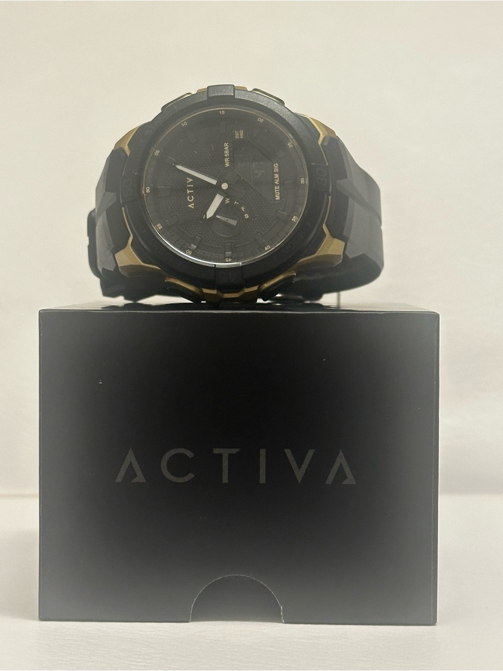 Activa X Invicta Digital Essentials Watch - Picture 3 of 5